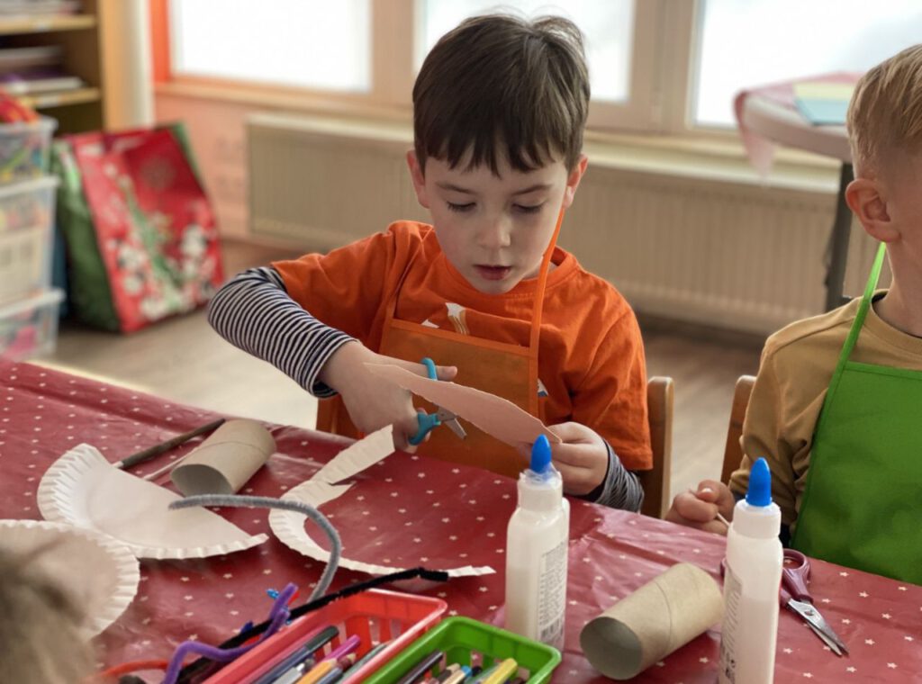 to promote our paint and craft birthday party pages